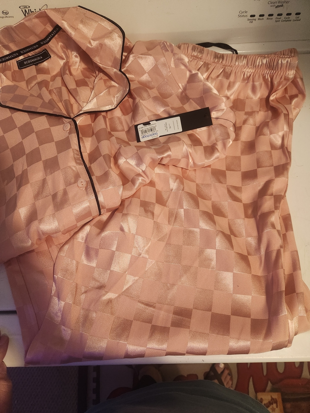Women’s Satin Check Pajama Set - Pink